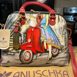NWT Anuschka 100% top grain hand painted leather
